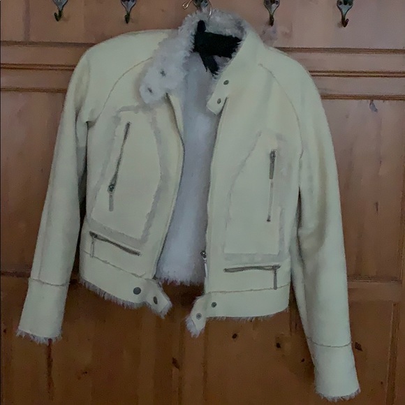 Bebe yellow suede jacket - Picture 4 of 8